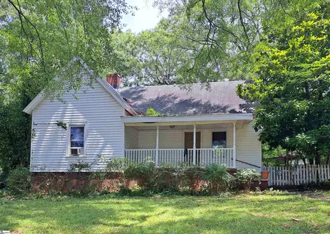 12 Blake St, Greenville, SC 29605