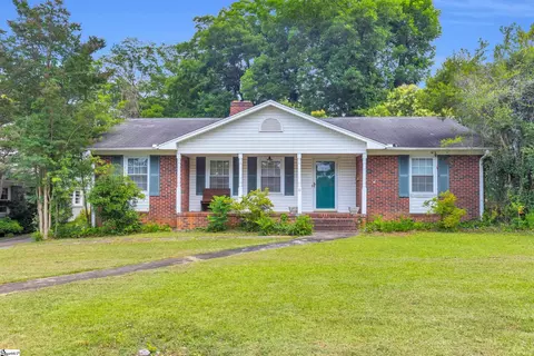 15 Jones Ave, Greenville, SC 29601