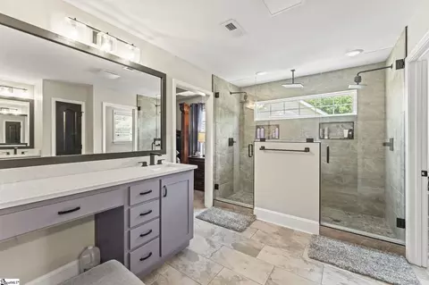 Bath - 108 Berwick Ct, Easley, SC 29642 photo 2 of 4