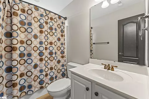 Bath - 108 Berwick Ct, Easley, SC 29642 photo 3 of 4