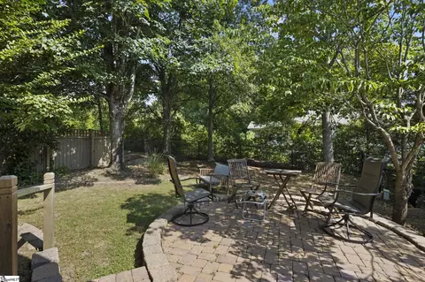 17 Lantern Ln, Greer, SC 29651 photo 2
