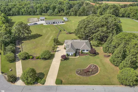 14 Andelusian Ct, Pelzer, SC 29669