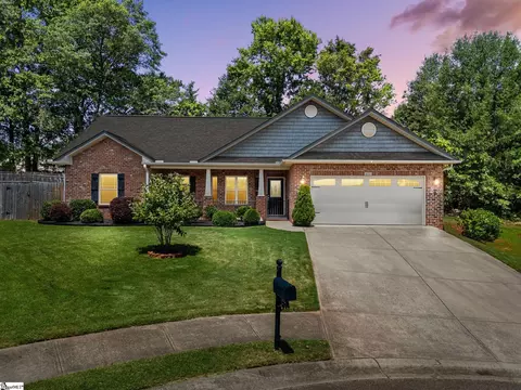 612 Hedgeapple Ln, Lyman, SC 29365