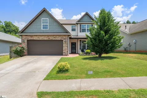 204 Summerlea Ln, Greer, SC 29651