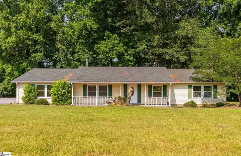 113 Commodore Dr, Duncan, SC 29334