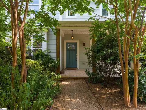 106 Woodville Ave, Greenville, SC 29607