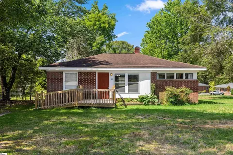 11 Parkhurst Ave, Greenville, SC 29609
