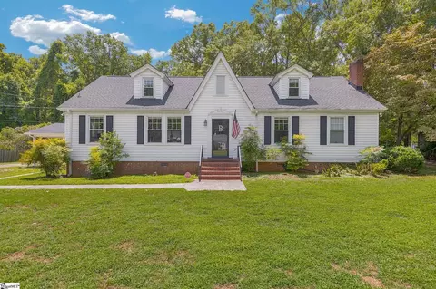 110 Dean St, Belton, SC 29627