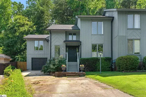 4 Blackberry Ct, Taylors, SC 29687