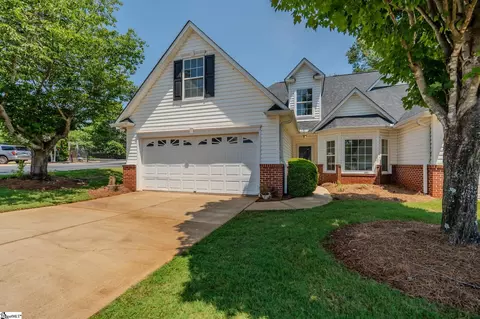 101 Clearbrook Ct, Greer, SC 29650