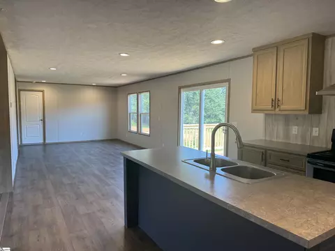 120 Hatchett Rd, Roebuck, SC 29376 photo 8