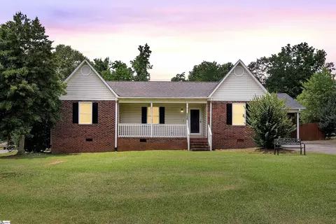 140 Eastbrook Ter, Roebuck, SC 29376