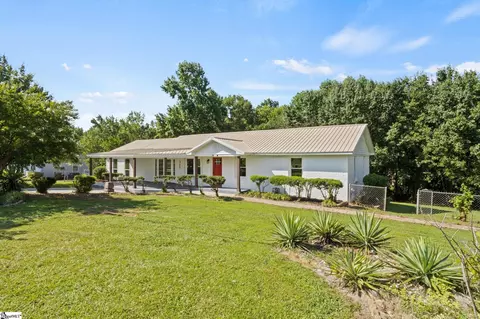 223 Speedway Dr, Fountain Inn, SC 29644
