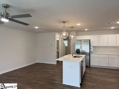 226 Stonyway Ln, Easley, SC 29640 photo 5