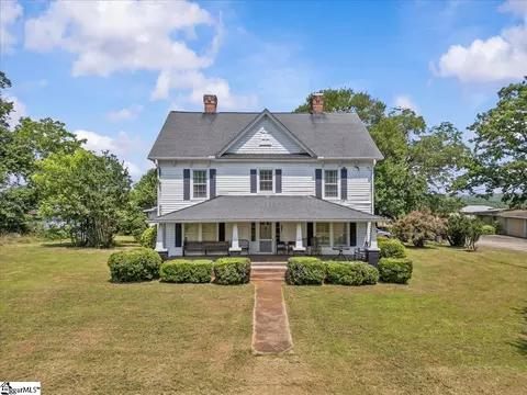 149 Roanoke Rd, Liberty, SC 29657