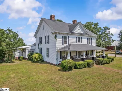 149 Roanoke Rd, Liberty, SC 29657 photo 2