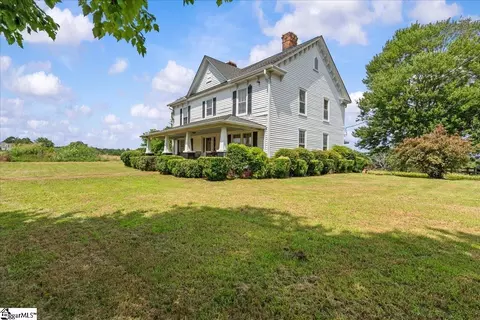149 Roanoke Rd, Liberty, SC 29657 photo 3