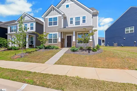124 Fennec Dr, Fountain Inn, SC 29644