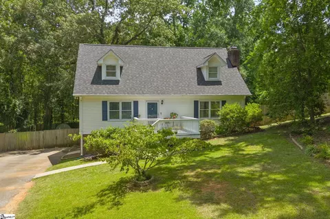 302 Willow Dr, Piedmont, SC 29673