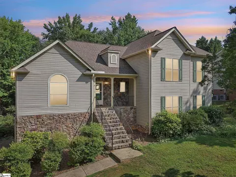 710 Pineapple Pointe Pointe, Greenville, SC 29607