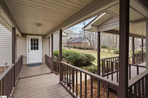 351 Ridgewood Dr, Waterloo, SC 29384 photo 4