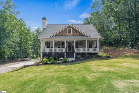 422 Oak Hill Rd, Belton, SC 29627