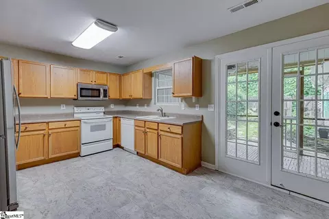 27 Enoree View Dr, Greer, SC 29650 photo 7