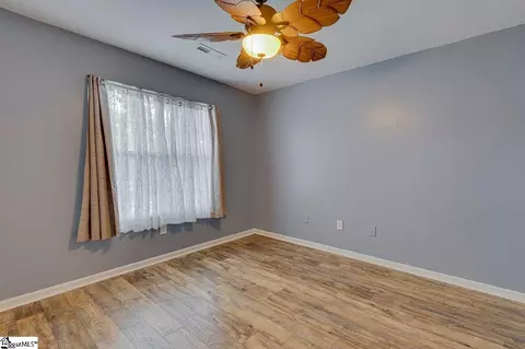 27 Enoree View Dr, Greer, SC 29650 photo 23