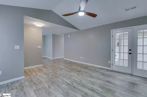27 Enoree View Dr, Greer, SC 29650 photo 6