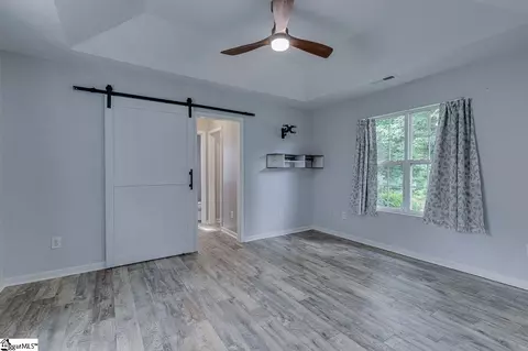 27 Enoree View Dr, Greer, SC 29650 photo 17