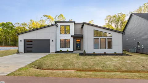 2036 Blessed Dr, Inman, SC 29349