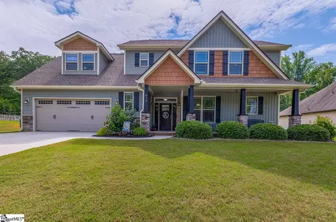 416 Oak Ridge Pl, Easley, SC 29642