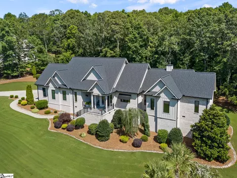 220 Ansonborough, Belton, SC 29627