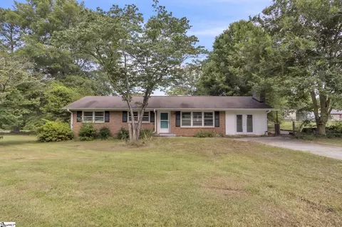 304 Project Rd, Iva, SC 29655