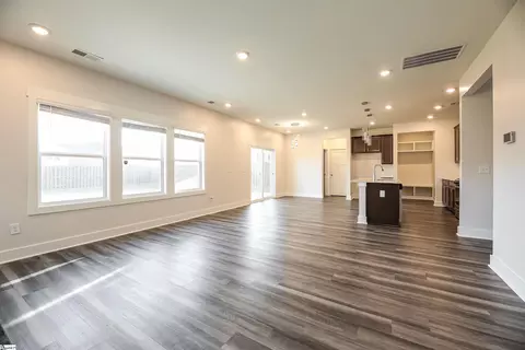Living - 364 Pewter Cir, Simpsonville, SC 29680 photo 3 of 3