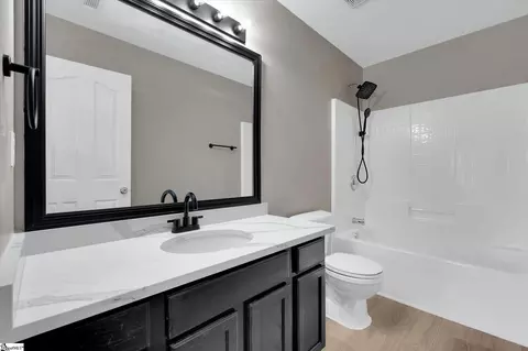 Bath - 25 Sunfield Ct, Greer, SC 29650 photo 2 of 2
