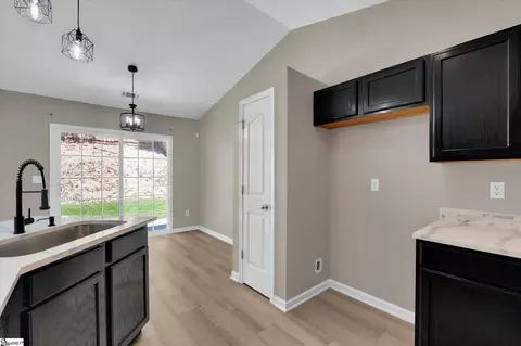 Entry Way - 25 Sunfield Ct, Greer, SC 29650 photo 4 of 4