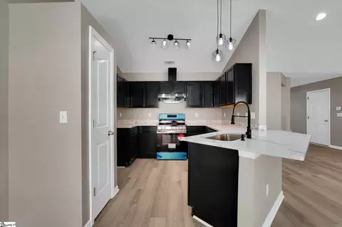 Entry Way - 25 Sunfield Ct, Greer, SC 29650 photo 3 of 4