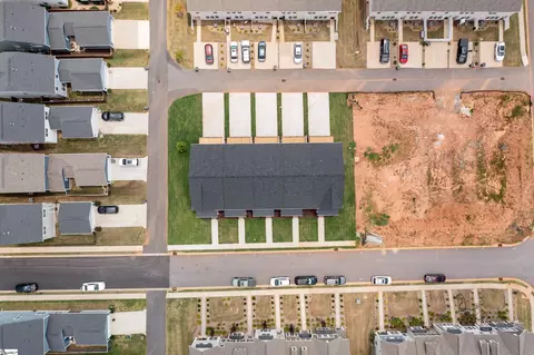 View/Area - 39 Leander Dr, Greer, SC 29651 photo 3 of 3