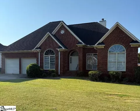 5 Meadow Mist Trl, Greer, SC 29650