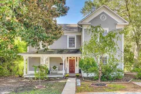 203 Kings Mountain St, Clover, SC 29710
