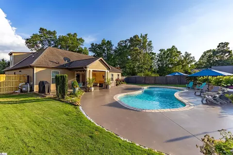 2444 Poole Rd, Greer, SC 29651 photo 2