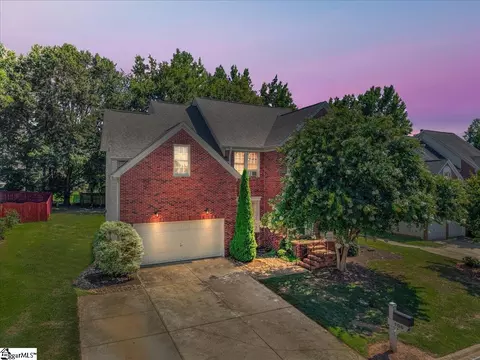 100 Birchleaf Ln, Greer, SC 29650 photo 1