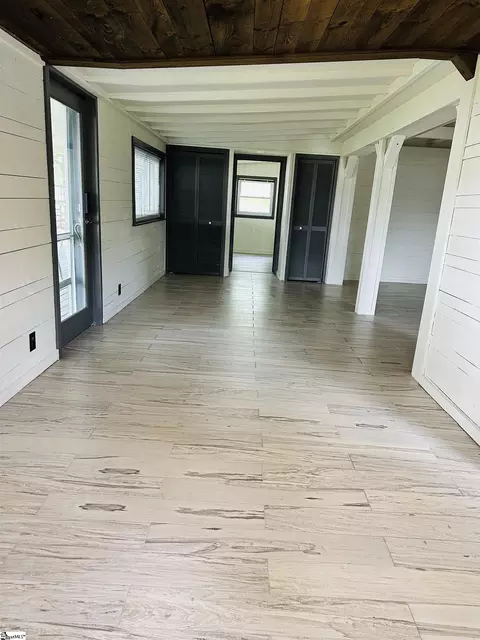 Entry Way - 276 Lorretta Ln, Waterloo, SC 29384 photo 2 of 3
