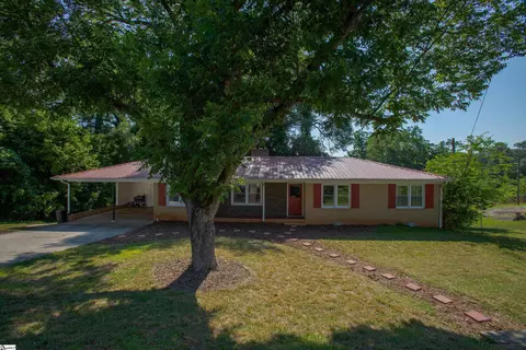 34 Pickens Dr, Liberty, SC 29657