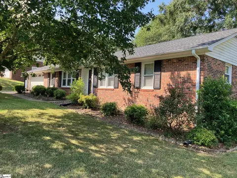 207 Scottswood Rd, Greenville, SC 29615