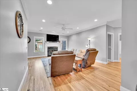 215 Killarney Way, Easley, SC 29642 photo 4