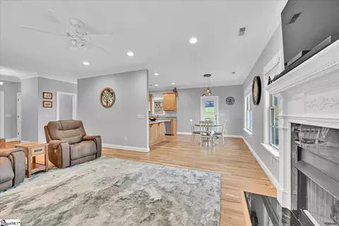 215 Killarney Way, Easley, SC 29642 photo 8