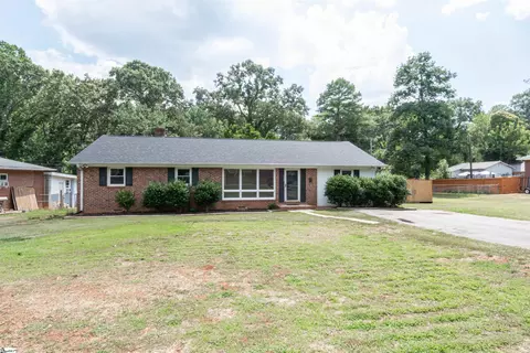 112 Anita Dr, Spartanburg, SC 29302