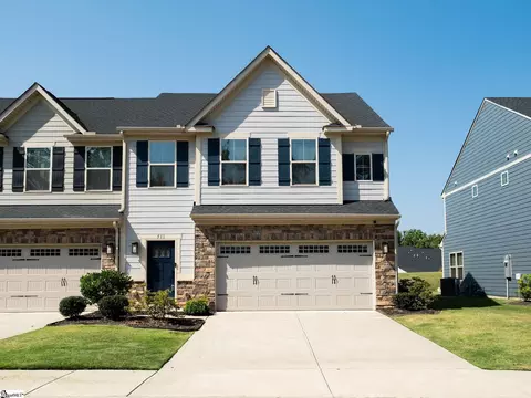 511 Martin Creek Dr, Simpsonville, SC 29680
